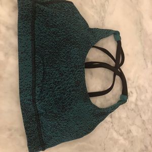 NWOT Lululemon sports bra